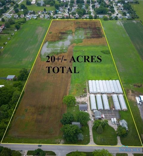 Photo of 3216 Brown Road, Oregon, OH 43616 (MLS # 6132733)