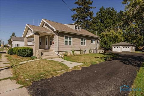 Photo of 334 E Foulke Avenue, Findlay, OH 45840 (MLS # 6136584)