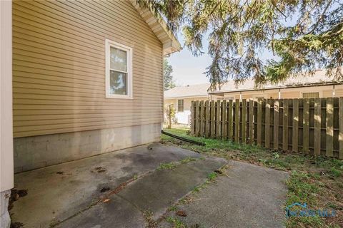 Tiny photo for 334 E Foulke Avenue, Findlay, OH 45840 (MLS # 6136584)