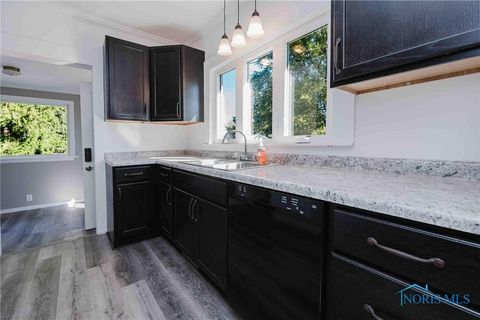 Tiny photo for 334 E Foulke Avenue, Findlay, OH 45840 (MLS # 6136584)