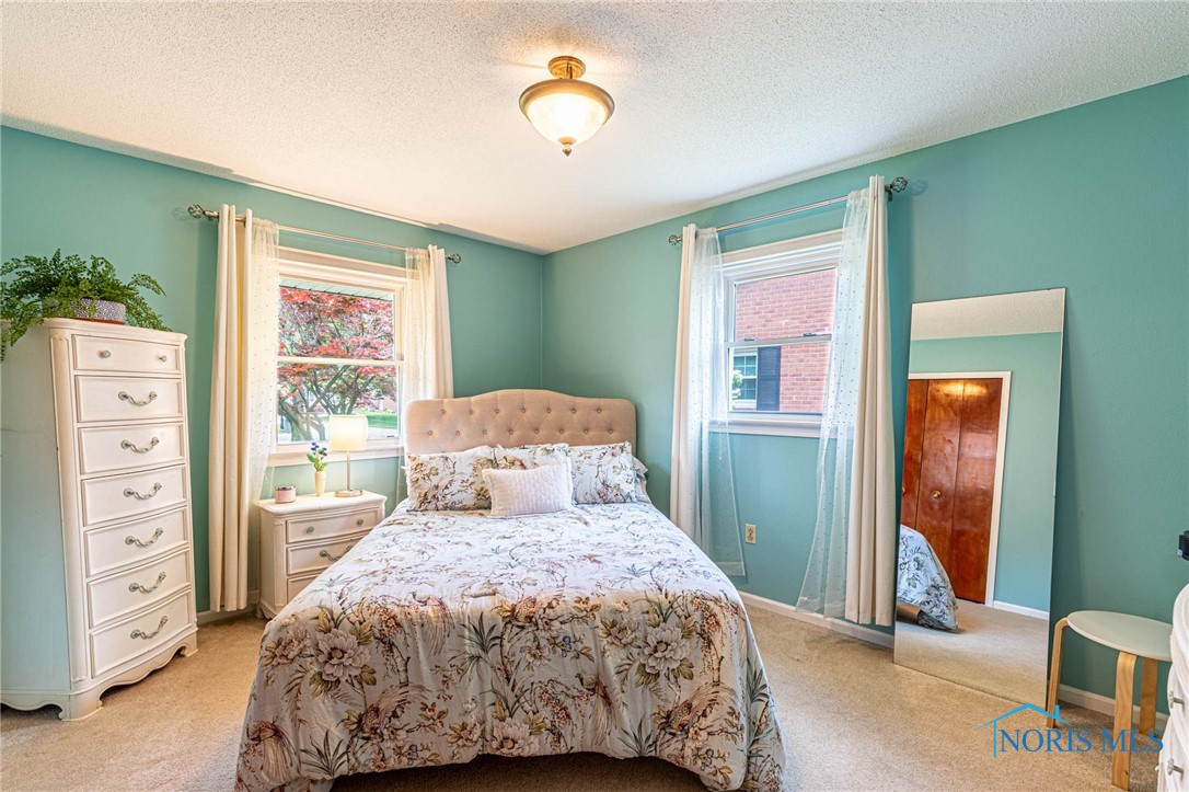 4911 Claradale Road, Toledo, Ohio image 25