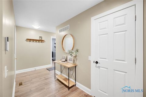 Tiny photo for 516 Cranberry West, Findlay, OH 45840 (MLS # 6136545)