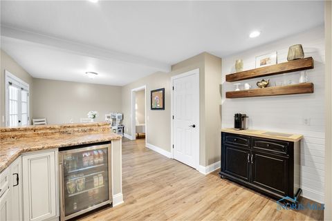 Tiny photo for 516 Cranberry West, Findlay, OH 45840 (MLS # 6136545)
