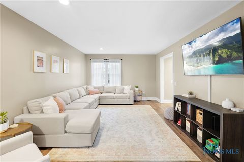 Tiny photo for 516 Cranberry West, Findlay, OH 45840 (MLS # 6136545)