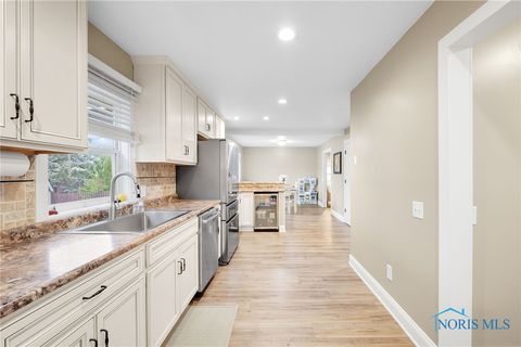 Tiny photo for 516 Cranberry West, Findlay, OH 45840 (MLS # 6136545)