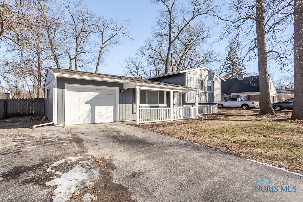 6645 Charlesgate Road, Sylvania, Ohio image 3