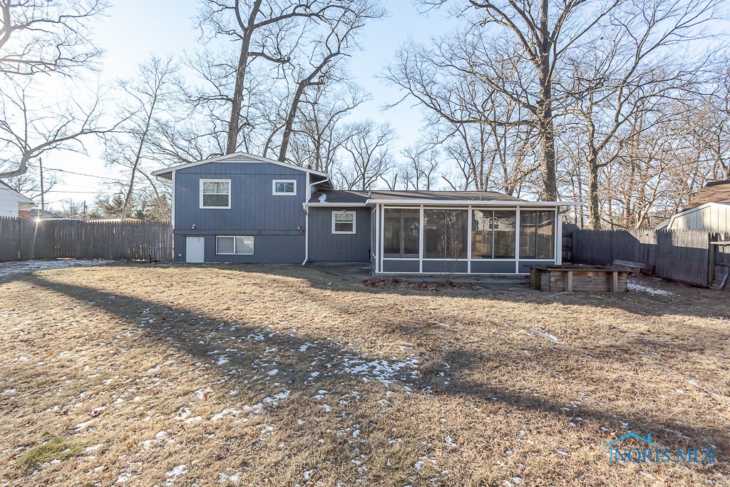 6645 Charlesgate Road, Sylvania, Ohio image 4