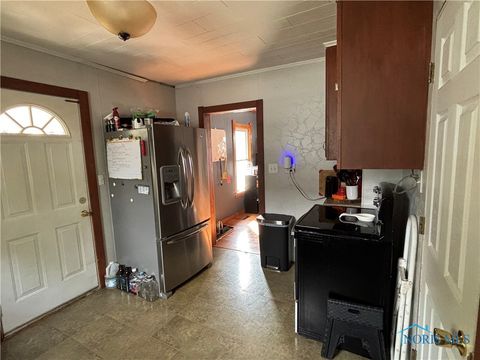 Tiny photo for 1124 Highland Avenue, Napoleon, OH 43545 (MLS # 6136063)