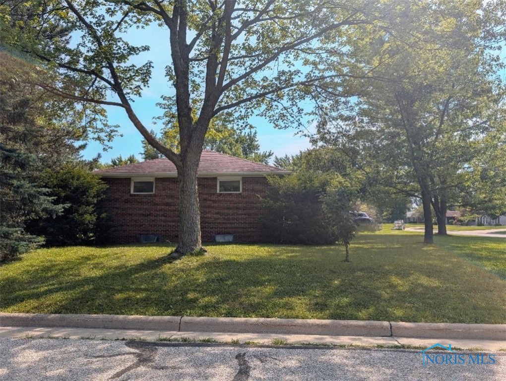 202 Hawthorn Drive