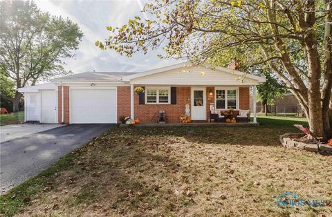 Photo of 3300 Crosshill Drive, Findlay, OH 45840 (MLS # 6136868)