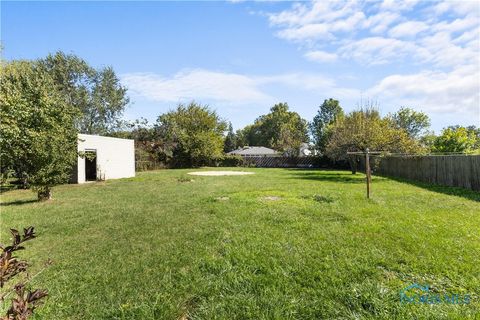 Tiny photo for 5434 Lewis Avenue, Toledo, OH 43612 (MLS # 6136602)