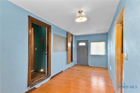 Tiny photo for 5434 Lewis Avenue, Toledo, OH 43612 (MLS # 6136602)