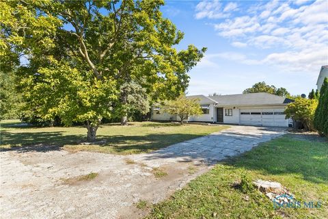 Tiny photo for 5434 Lewis Avenue, Toledo, OH 43612 (MLS # 6136602)