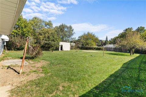 Tiny photo for 5434 Lewis Avenue, Toledo, OH 43612 (MLS # 6136602)