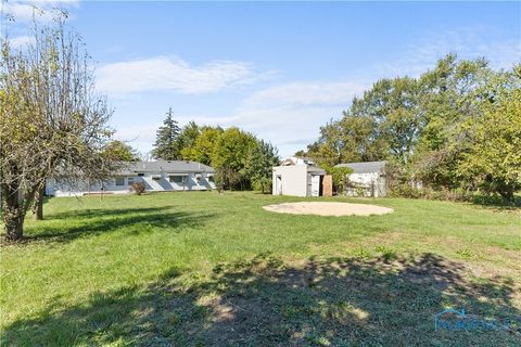Tiny photo for 5434 Lewis Avenue, Toledo, OH 43612 (MLS # 6136602)