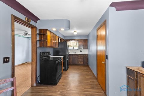 Tiny photo for 5434 Lewis Avenue, Toledo, OH 43612 (MLS # 6136602)