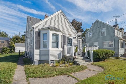 Tiny photo for 1046 Olson Street, Toledo, OH 43612 (MLS # 6136785)