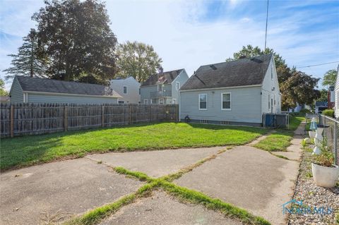 Tiny photo for 1046 Olson Street, Toledo, OH 43612 (MLS # 6136785)