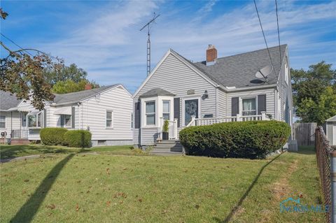Tiny photo for 1046 Olson Street, Toledo, OH 43612 (MLS # 6136785)