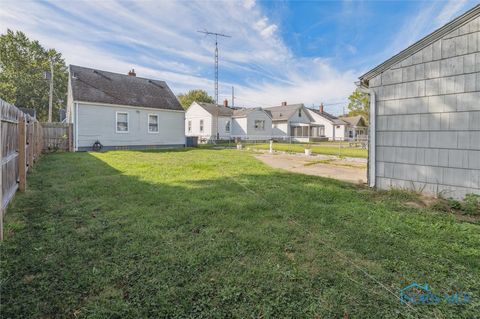 Tiny photo for 1046 Olson Street, Toledo, OH 43612 (MLS # 6136785)
