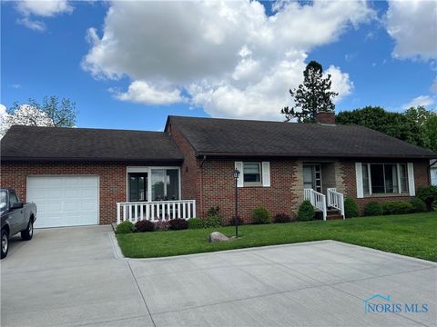 320 W Beal Avenue, Bucyrus, OH 44820 - #: 6115101