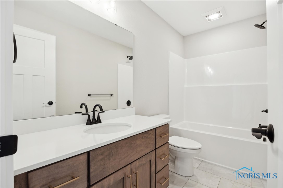 105 Kinloch Drive, Perrysburg, Ohio image 35