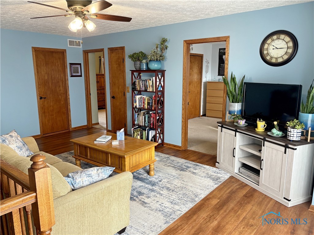 941 Hunter Court, Bowling Green, Ohio image 28