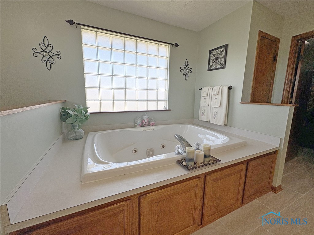 941 Hunter Court, Bowling Green, Ohio image 26