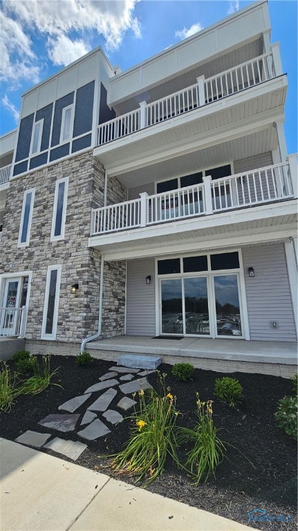 2703 S Harbor Bay Drive 1322