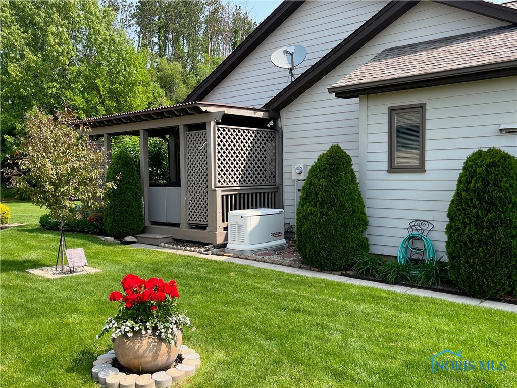 10262 Rue Du Lac Rd, Whitehouse, Ohio image 22