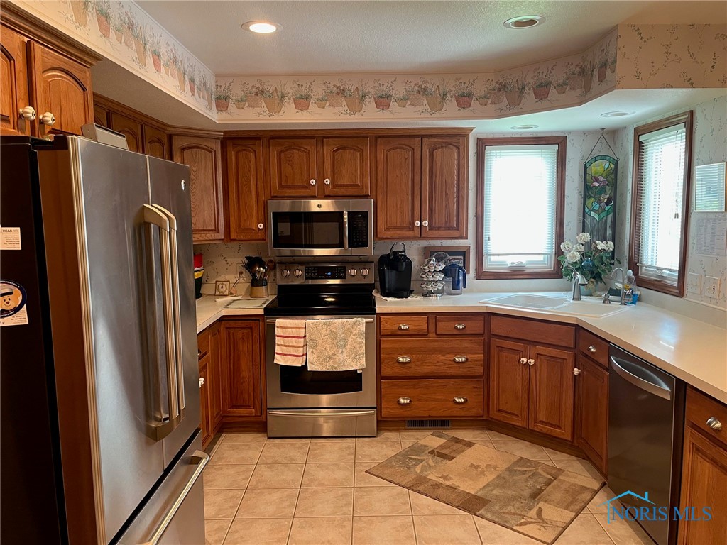 10262 Rue Du Lac Rd, Whitehouse, Ohio image 7