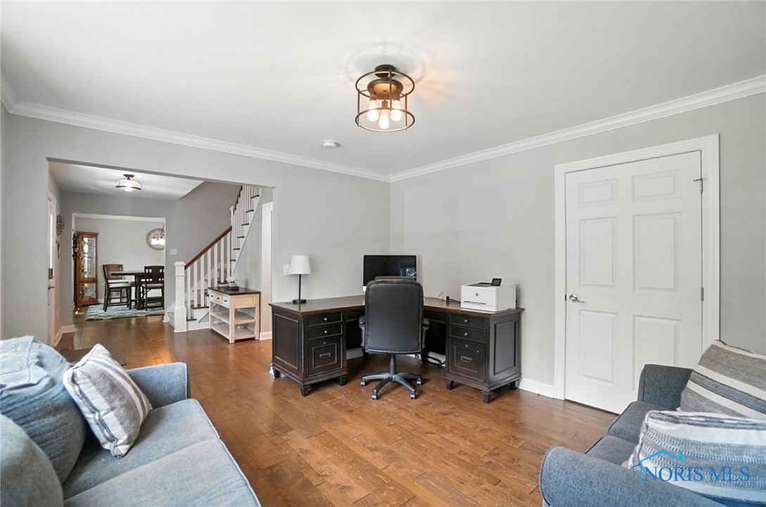 845 Oak Knoll Drive