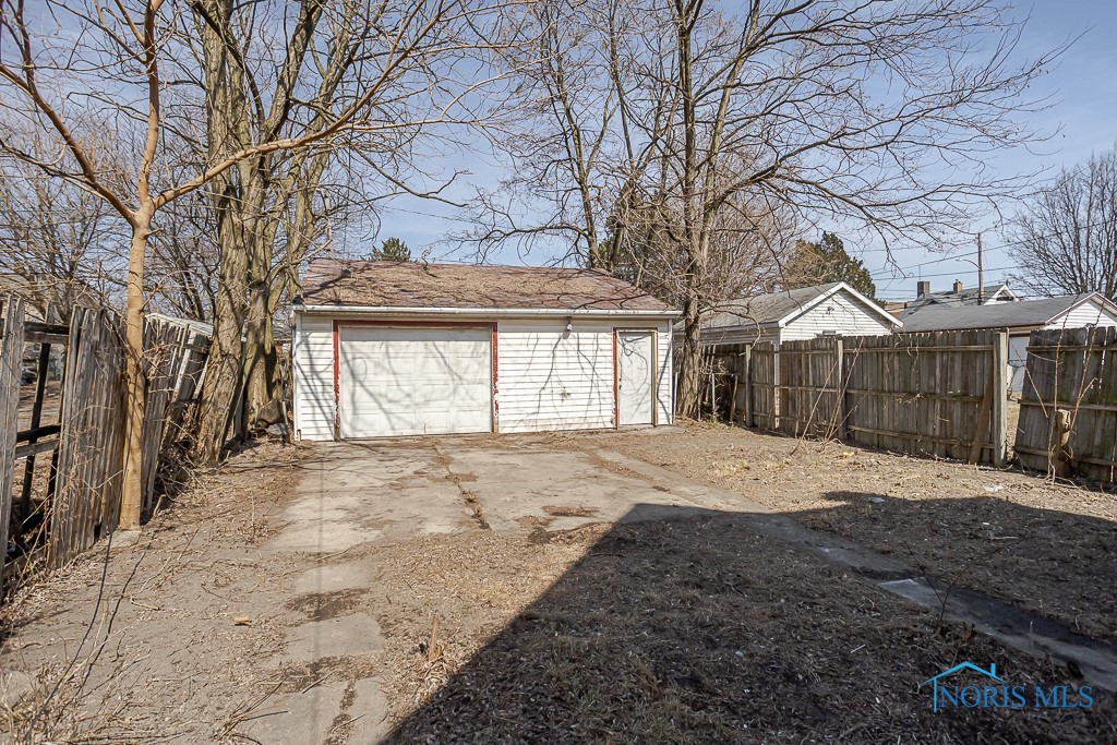 345 E Pearl Street, Toledo, Ohio image 3