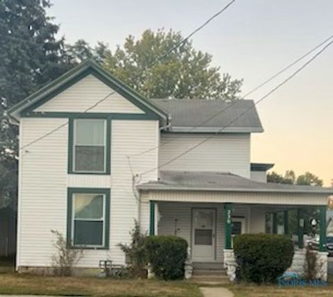 Photo of 230 Midland Avenue, Findlay, OH 45840 (MLS # 6136556)