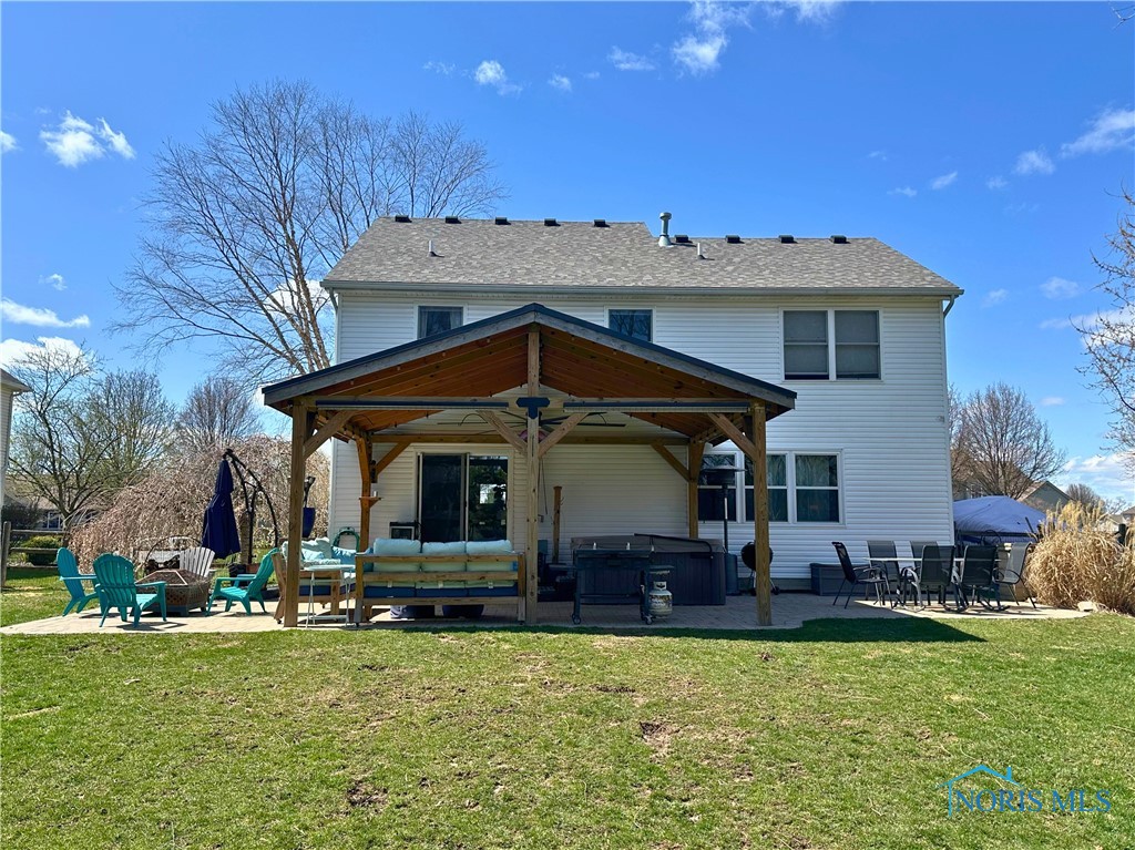 7053 Whiddenmill Drive, Whitehouse, Ohio image 11