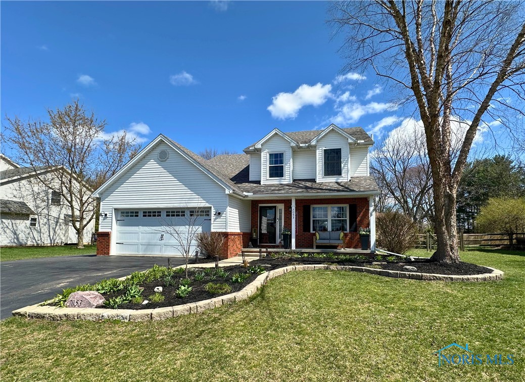 7053 Whiddenmill Drive, Whitehouse, Ohio image 1