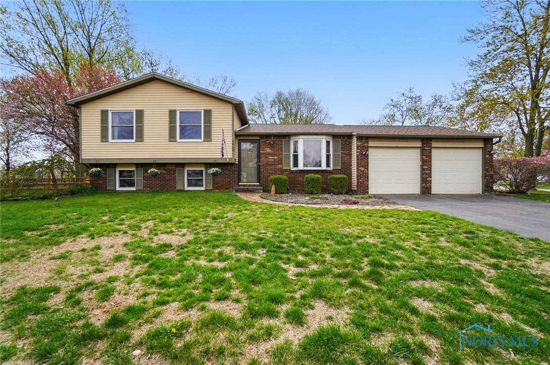 6909 Barleyton Circle, Sylvania, Ohio image 1