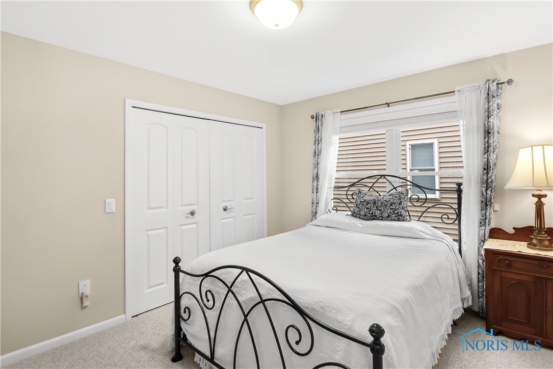 817 Meadowland Trail, Toledo, Ohio image 23