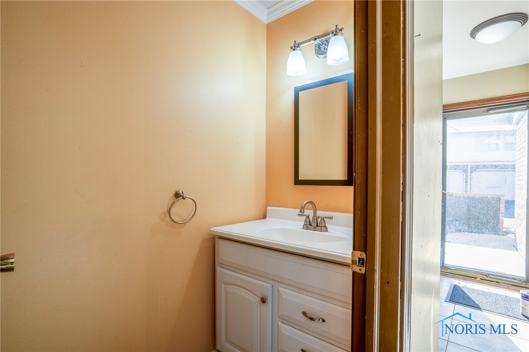 6818 Fenwyck Road #10, Maumee, Ohio image 13
