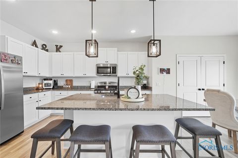 Tiny photo for 1723 Wexford Drive, Bowling Green, OH 43402 (MLS # 6136516)