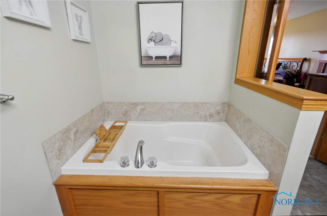 21899 Anderson Road, Bowling Green, Ohio image 32