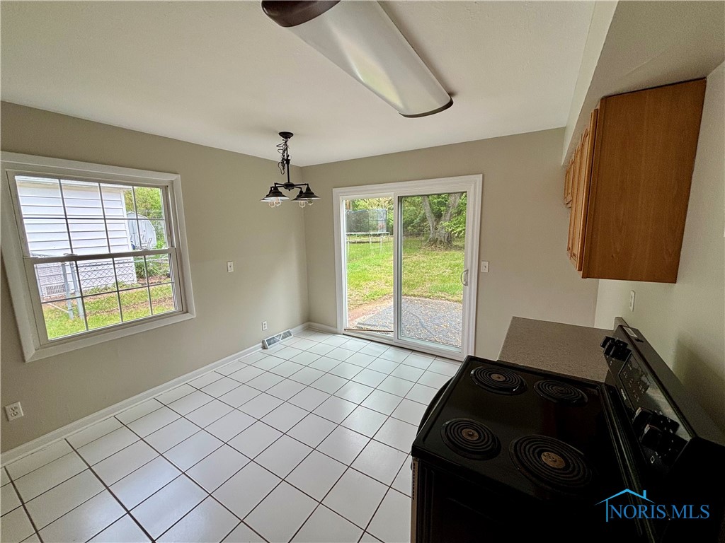 6631 Coppersmith Road, Sylvania, Ohio image 10