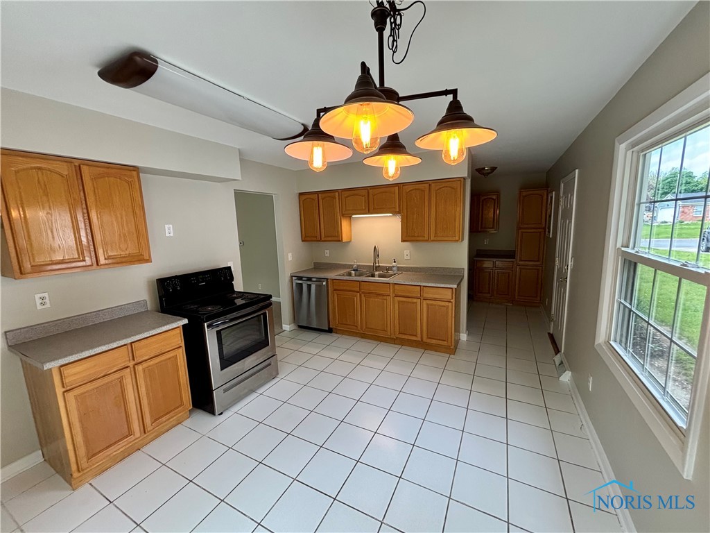 6631 Coppersmith Road, Sylvania, Ohio image 13