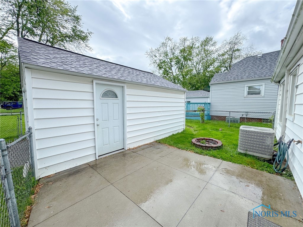 4635 Vermaas Avenue, Toledo, Ohio image 25