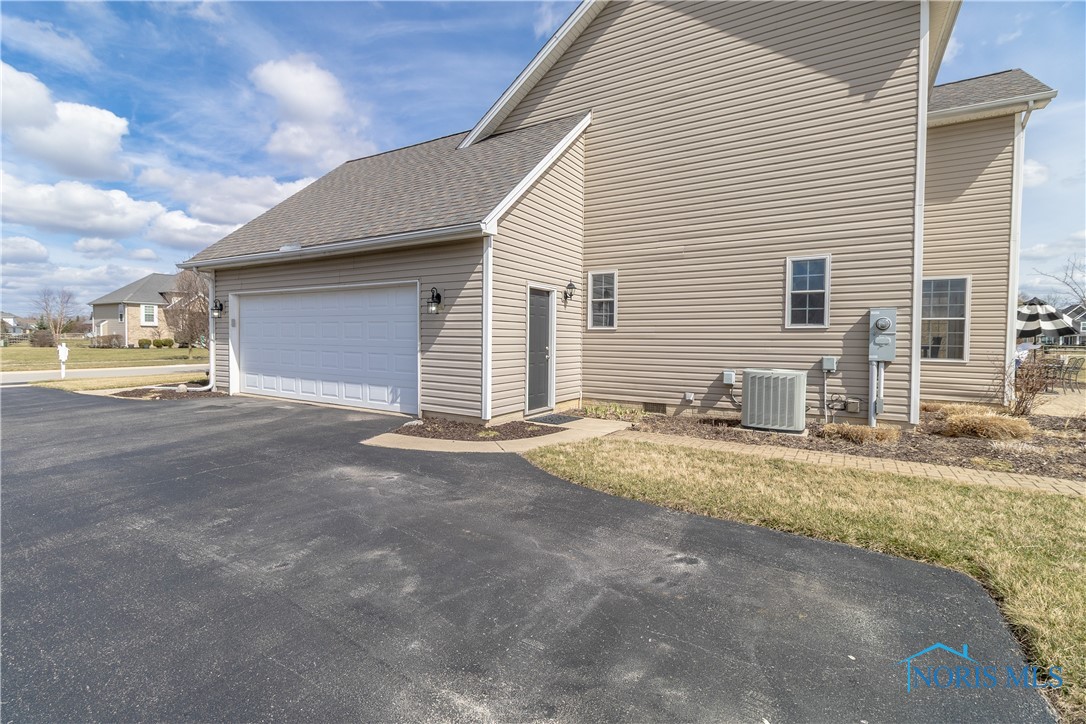 8643 Kacie Lane, Monclova, Ohio image 49