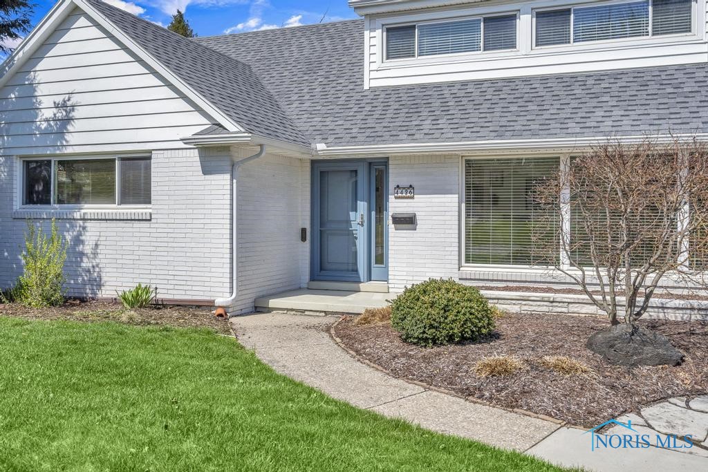 4426 Sheraton Road, Ottawa Hills, Ohio image 2