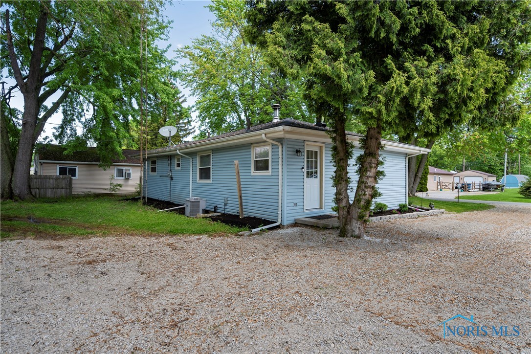 1807 Ambleside Road, Oregon, Ohio image 25
