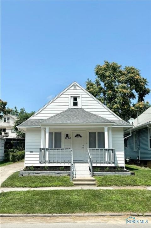 Photo of 1754 Finch Street, Toledo, OH 43609 (MLS # 6136599)