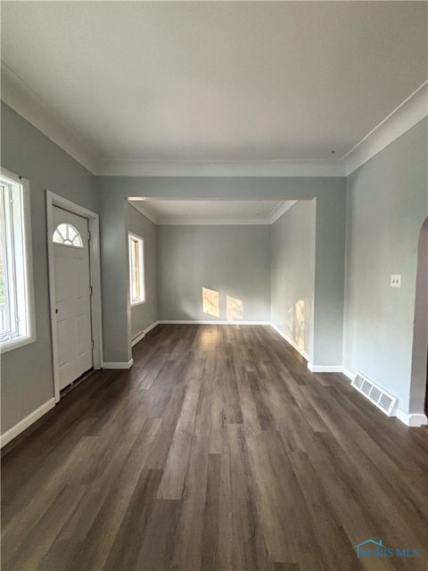 Tiny photo for 1754 Finch Street, Toledo, OH 43609 (MLS # 6136599)