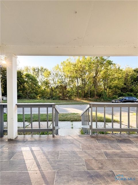 Tiny photo for 1754 Finch Street, Toledo, OH 43609 (MLS # 6136599)